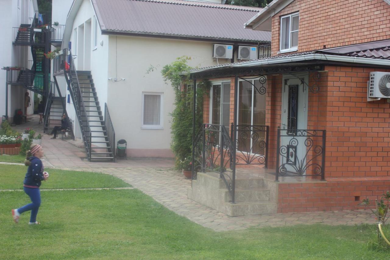 Hotel Pshada Pitsunda Exterior foto
